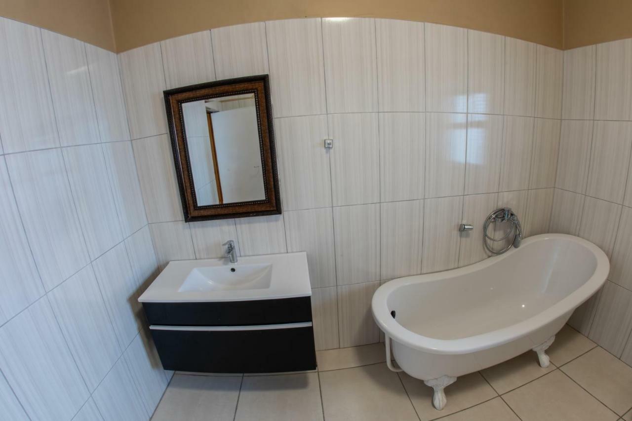 Meransha Self Catering Cc Волфіш-Бей Екстер'єр фото