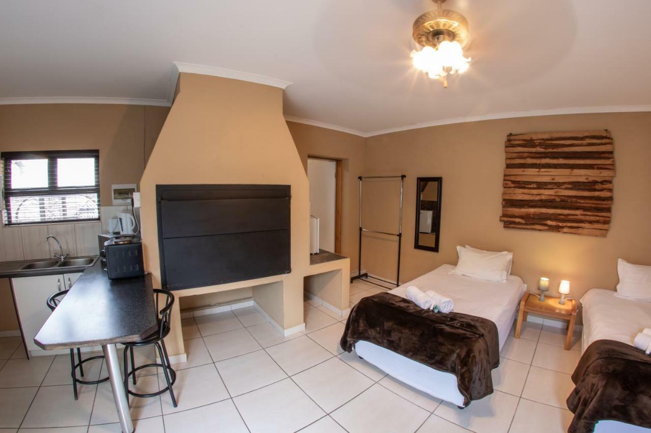 Meransha Self Catering Cc Волфіш-Бей Екстер'єр фото