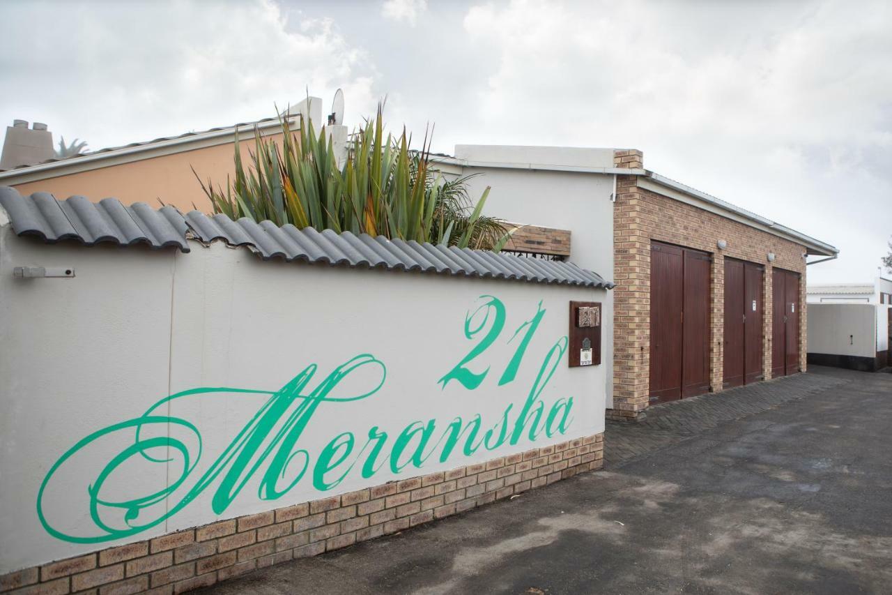 Meransha Self Catering Cc Волфіш-Бей Екстер'єр фото