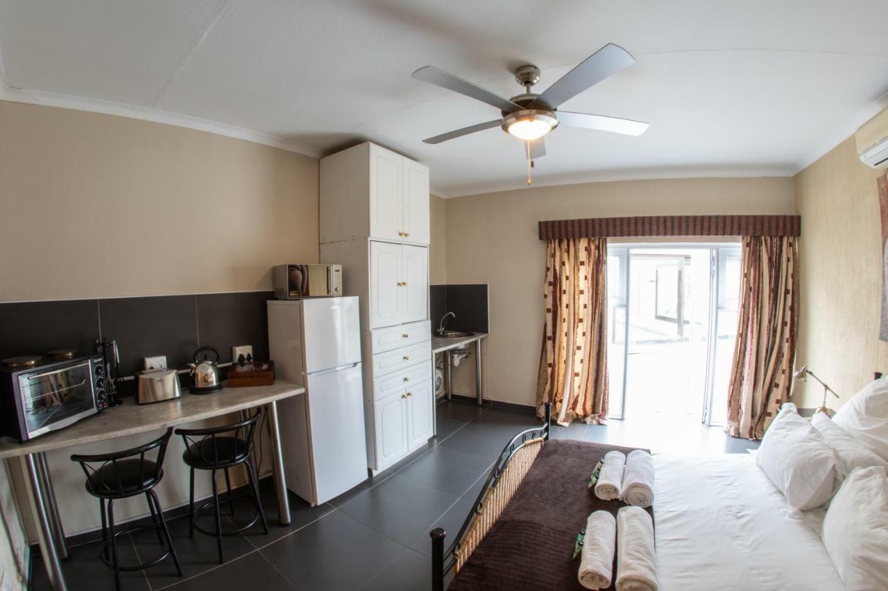 Meransha Self Catering Cc Волфіш-Бей Екстер'єр фото