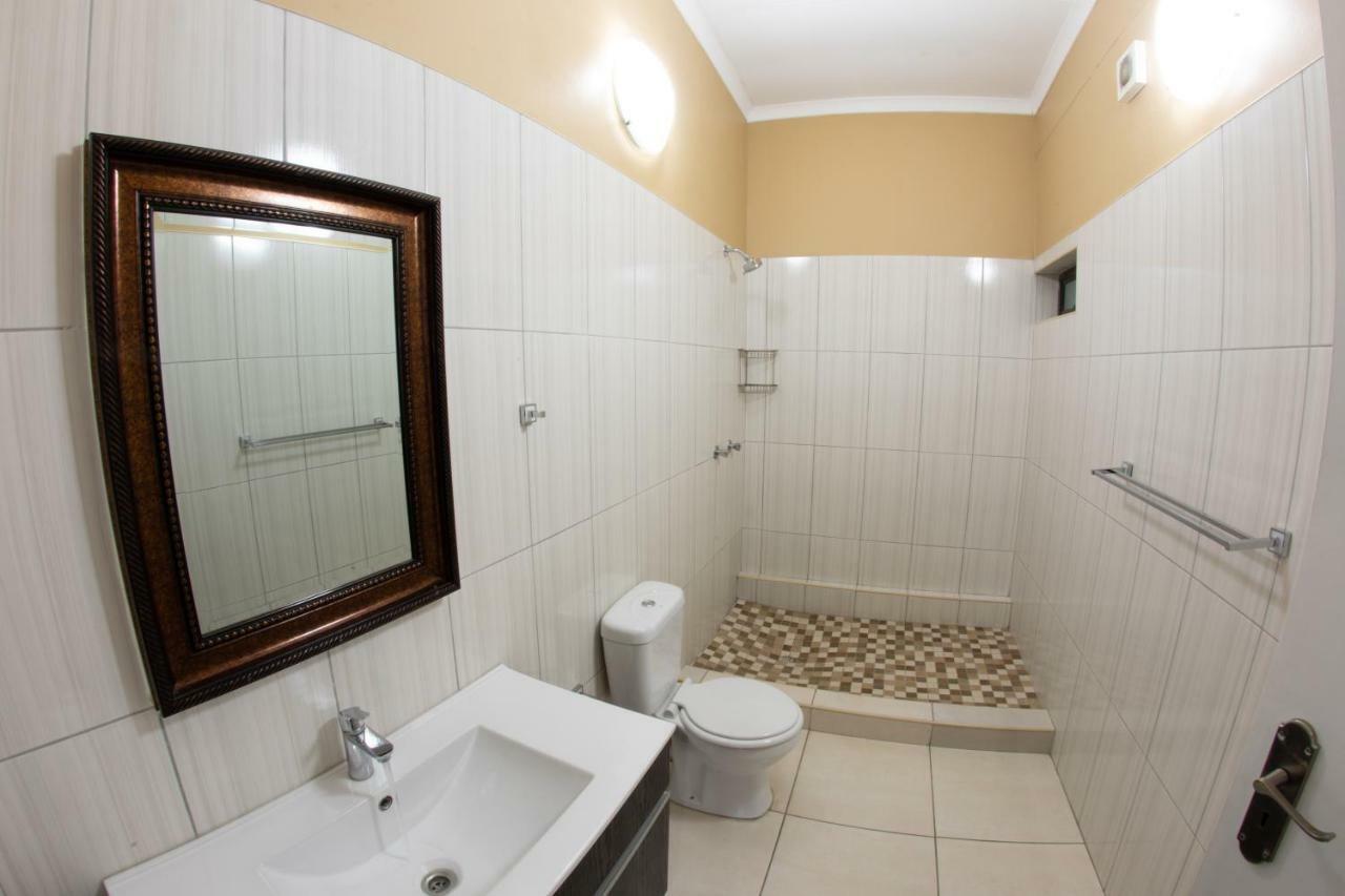 Meransha Self Catering Cc Волфіш-Бей Екстер'єр фото