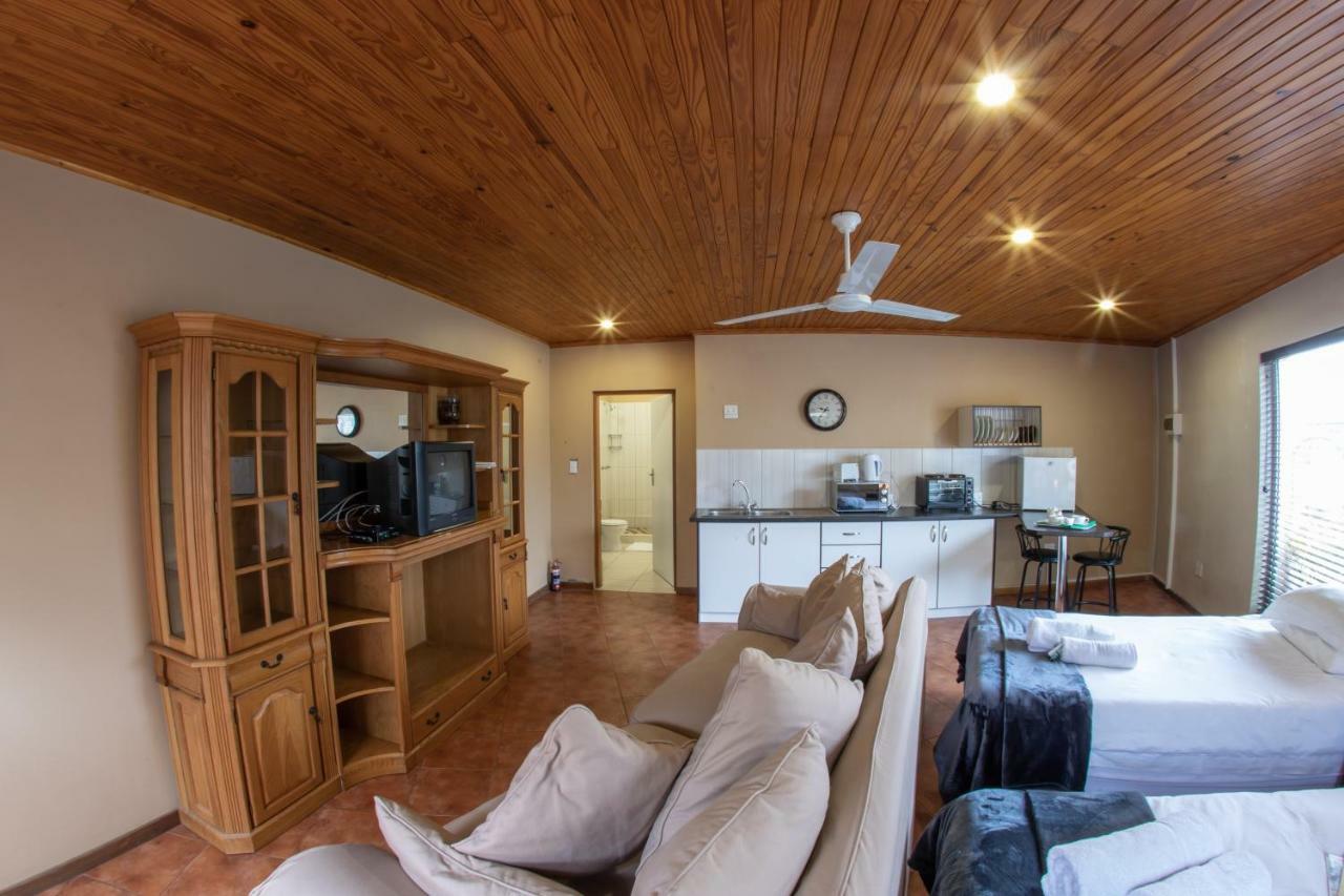 Meransha Self Catering Cc Волфіш-Бей Екстер'єр фото