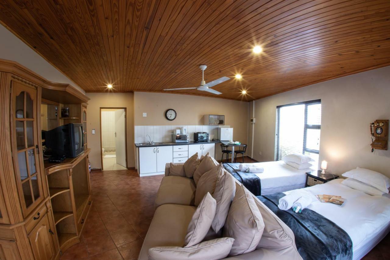 Meransha Self Catering Cc Волфіш-Бей Екстер'єр фото