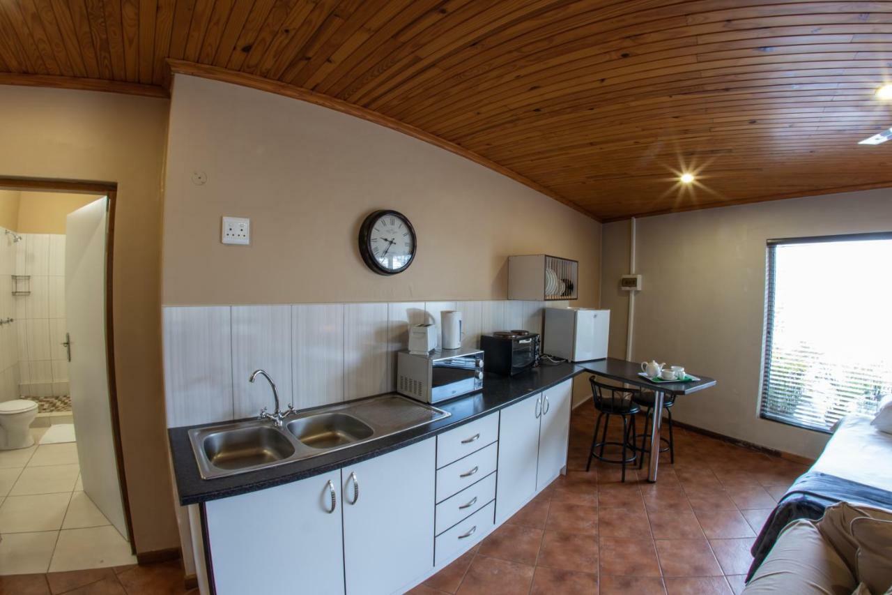 Meransha Self Catering Cc Волфіш-Бей Екстер'єр фото