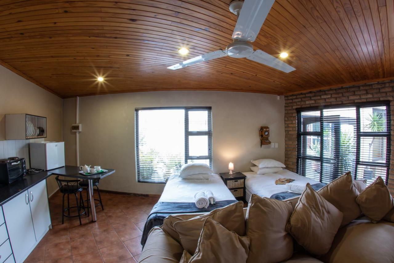 Meransha Self Catering Cc Волфіш-Бей Екстер'єр фото