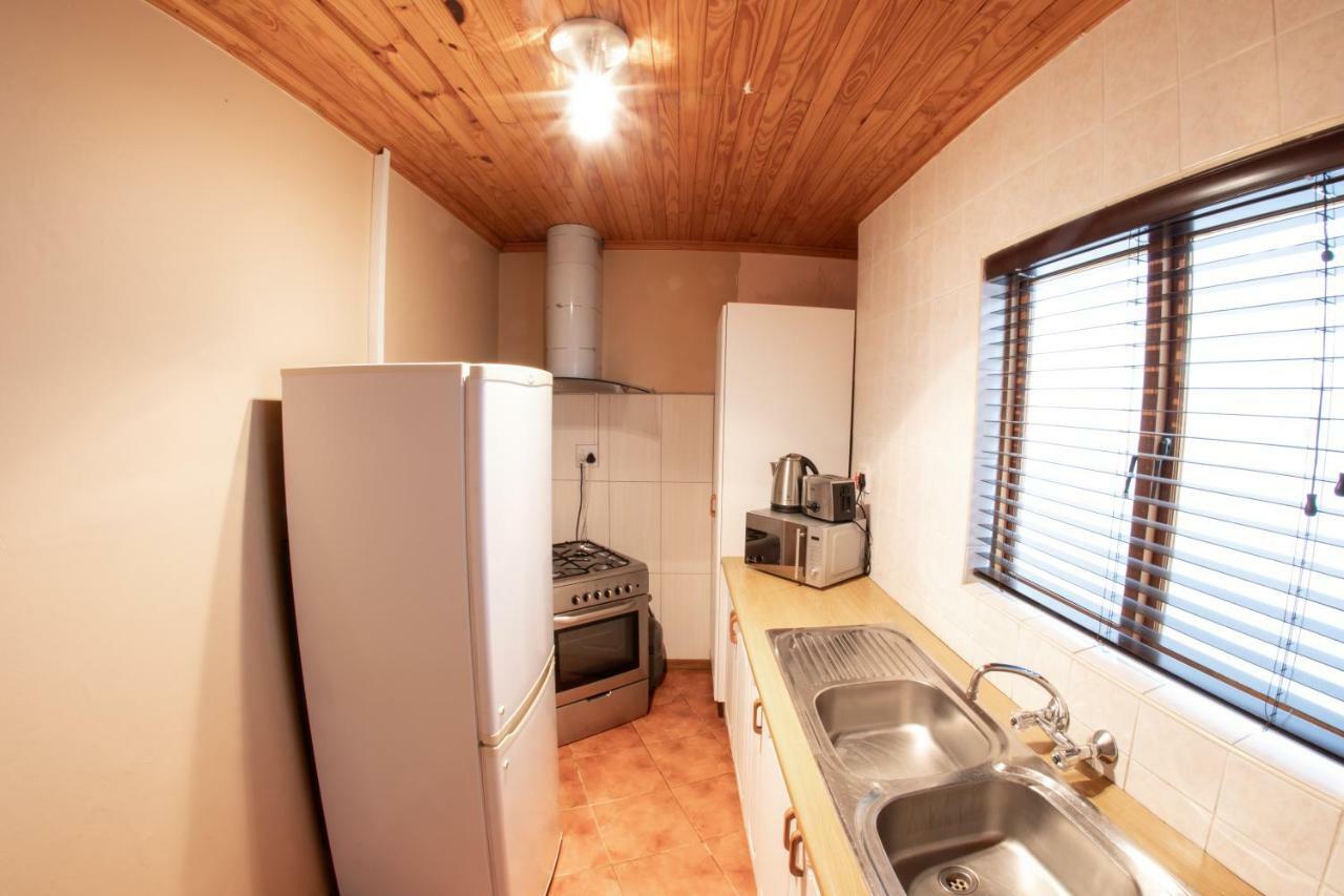 Meransha Self Catering Cc Волфіш-Бей Екстер'єр фото