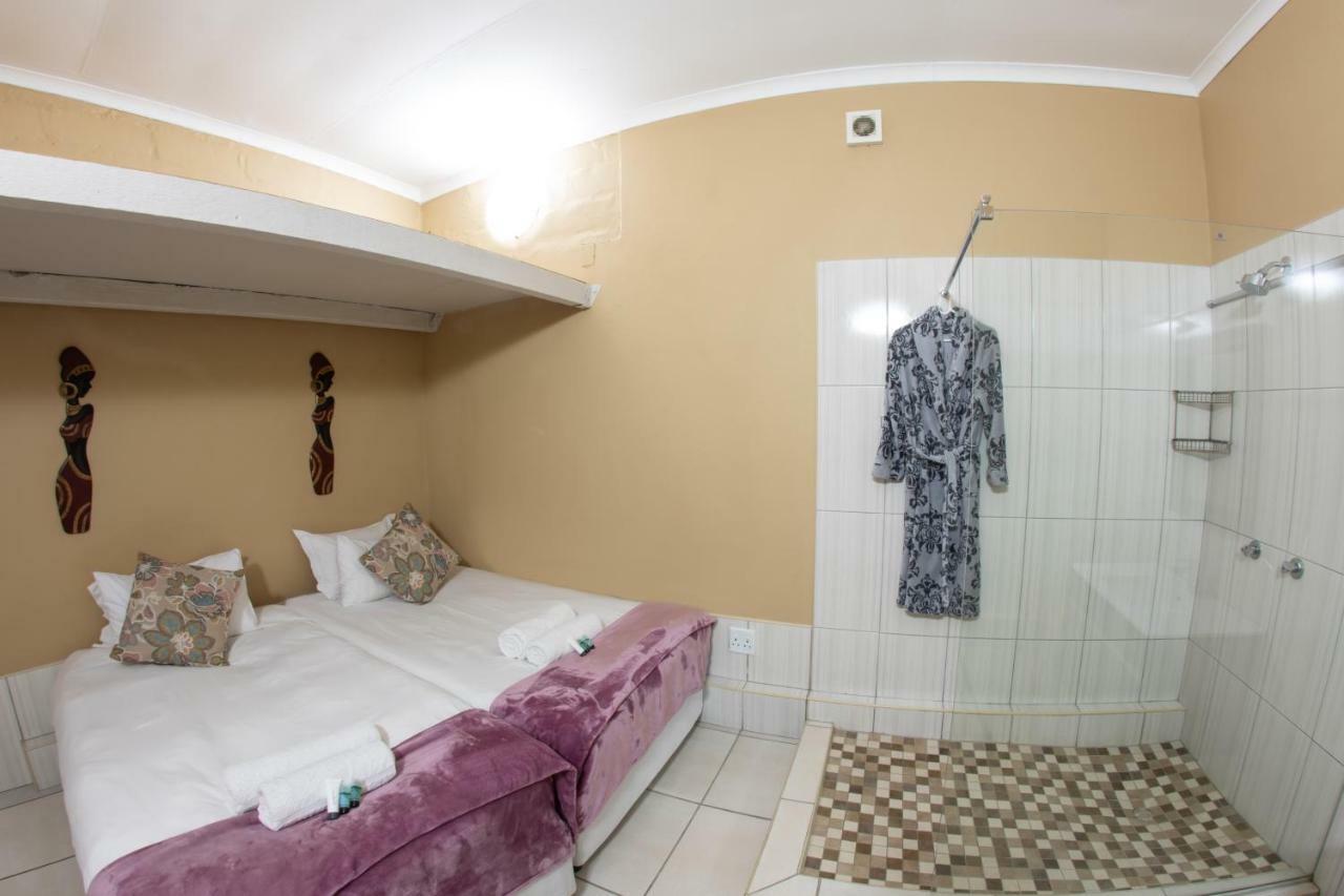 Meransha Self Catering Cc Волфіш-Бей Екстер'єр фото