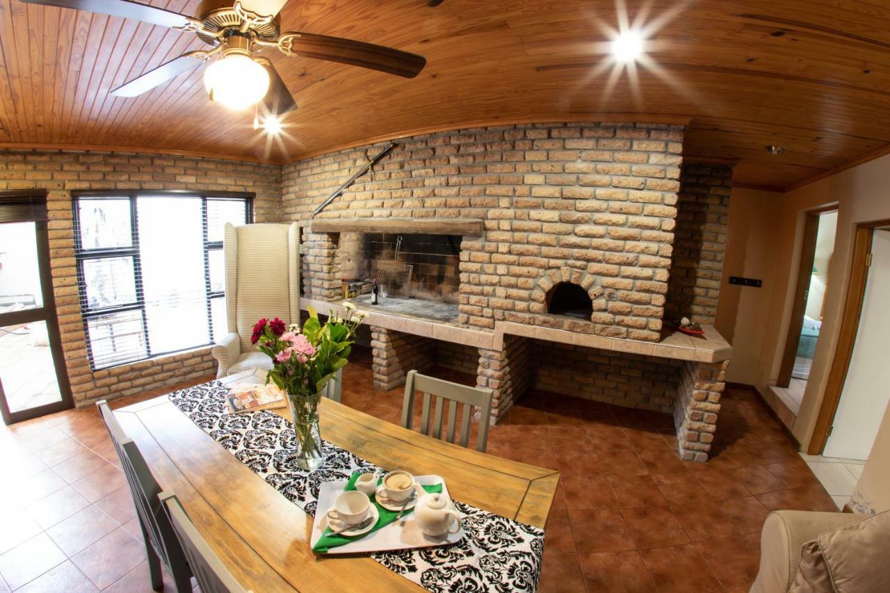 Meransha Self Catering Cc Волфіш-Бей Екстер'єр фото
